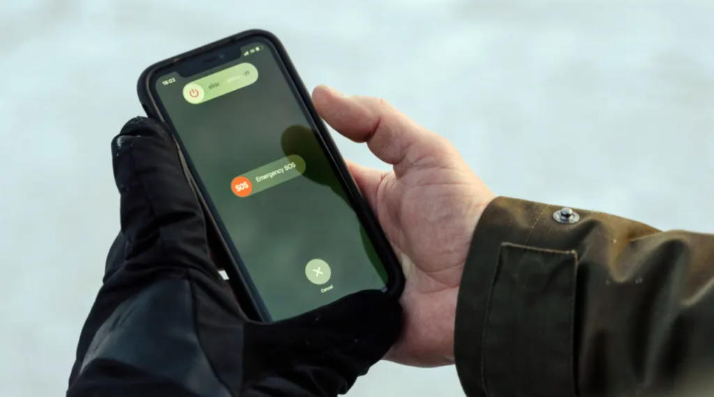 How to Resolve an iPhone Stuck in SOS Mode 2